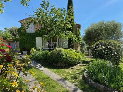 Maison - 201 m² - 4 pièces