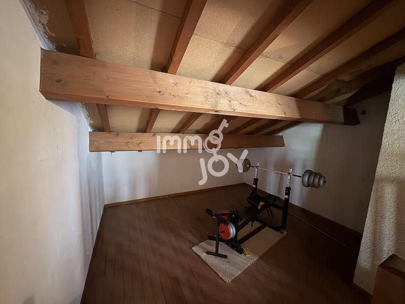 Maison - 250 m² - 7 pièces