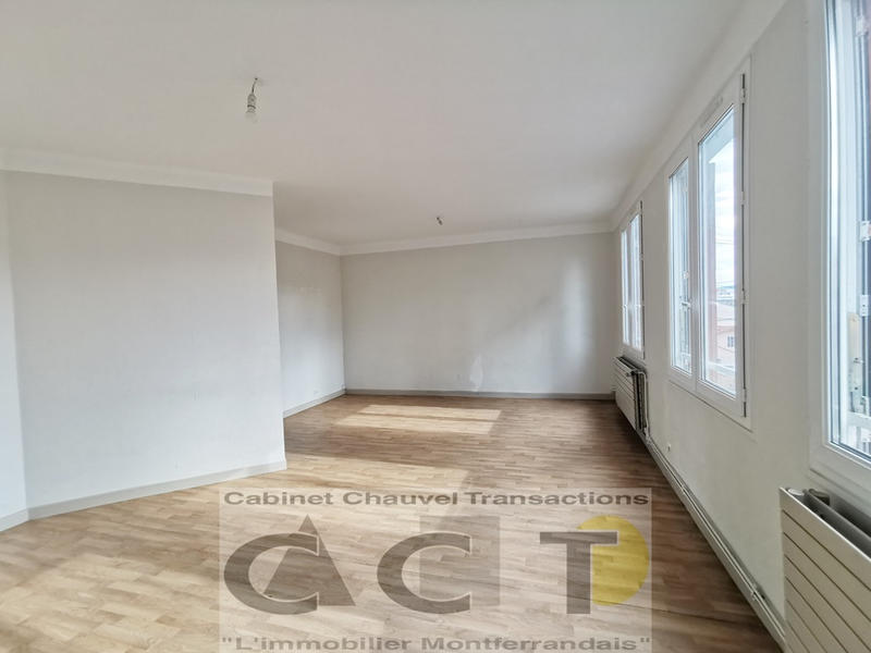 Appartement - 102 m² - 5 pièces