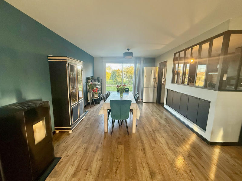 Maison - 104 m² - 6 pièces