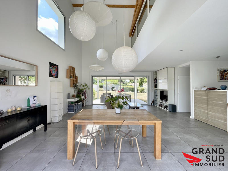 Maison - 157 m² - 7 pièces