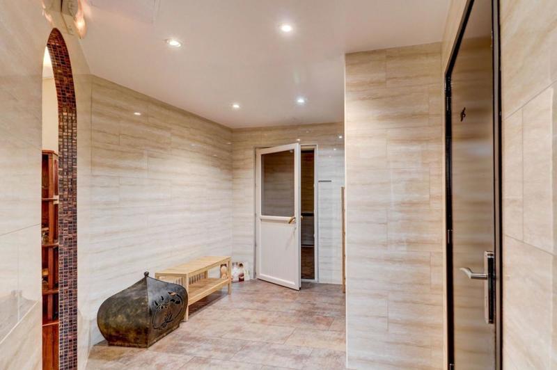 Beauté / Bien-être - 175 m² - 8 pièces