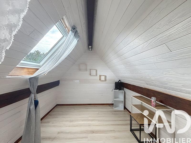 Maison - 177 m² - 7 pièces