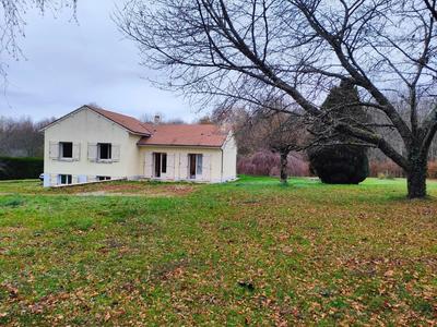 Maison - 115 m² - 4 pièces