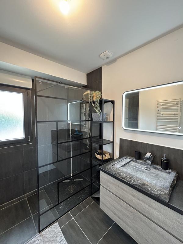 Maison - 121 m² - 6 pièces