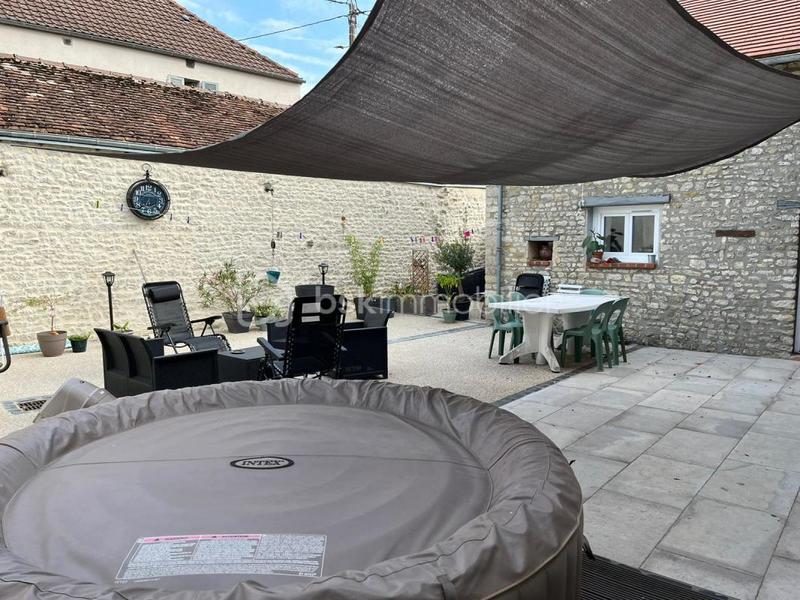 Maison - 127 m² - 6 pièces