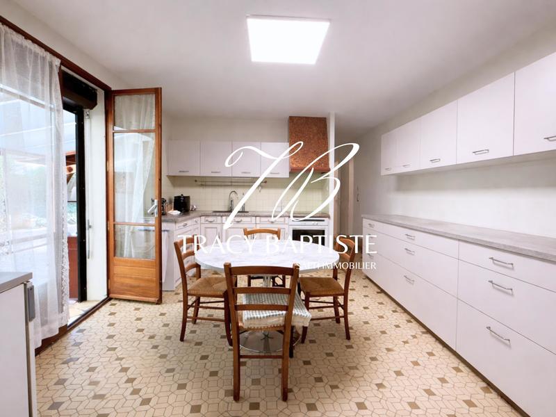 Maison - 165 m² - 5 pièces