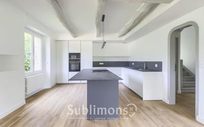 Maison - 167 m² - 7 pièces