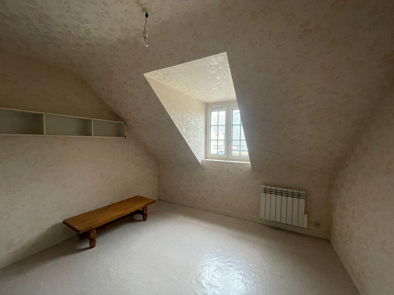 Maison - 257 m² - 11 pièces