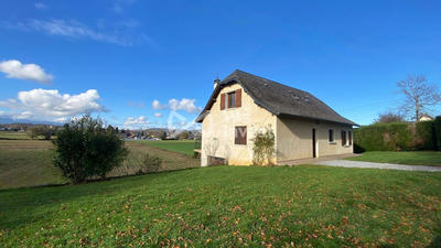 Maison traditionnelle - 145 m² - 5 pièces