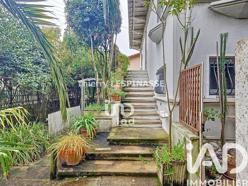 Maison - 296 m² - 8 pièces