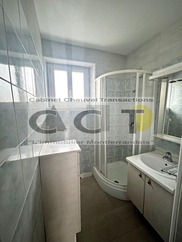 Appartement - 65 m² - 4 pièces