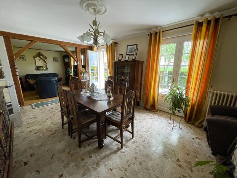 Maison - 141 m² - 7 pièces