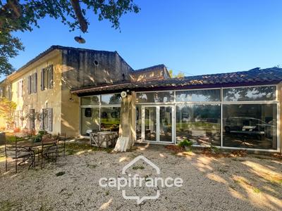 Maison en pierre - 254 m² - 7 pièces