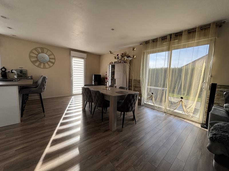 Maison - 103 m² - 4 pièces