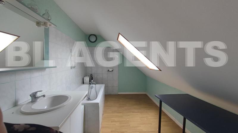 Pavillon - 174 m² - 7 pièces