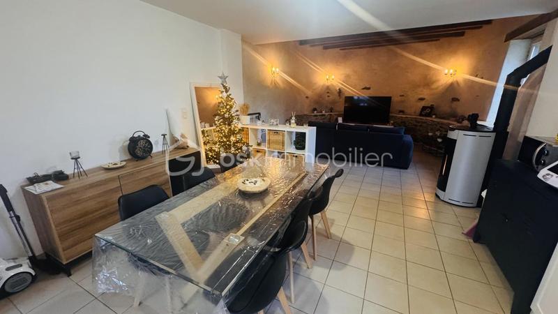 Maison de bourg - 92 m² - 4 pièces