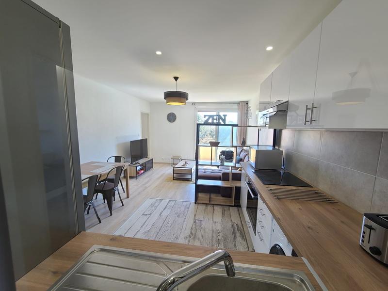 Appartement - 84 m² - 5 pièces