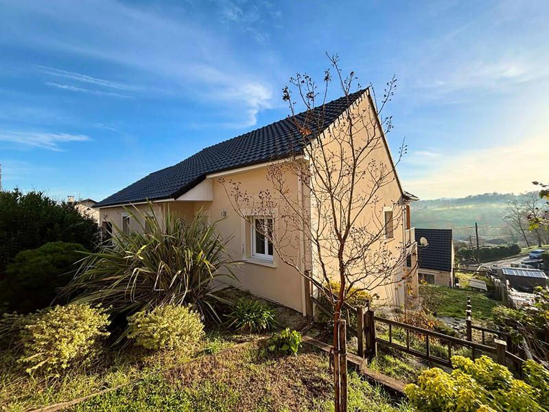 Maison - 149 m² - 5 pièces