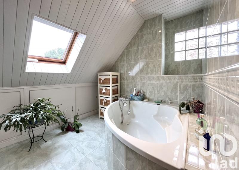 Maison - 140 m² - 6 pièces