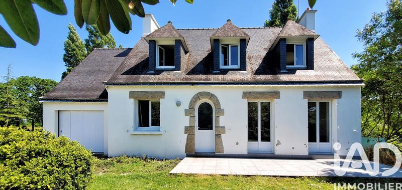 Maison - 123 m² - 8 pièces