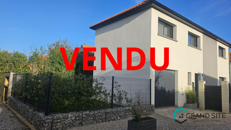 Maison - 102 m² - 4 pièces