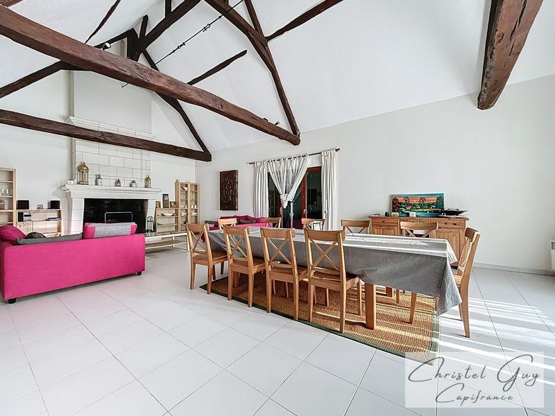 Maison de campagne - 230 m² - 8 pièces