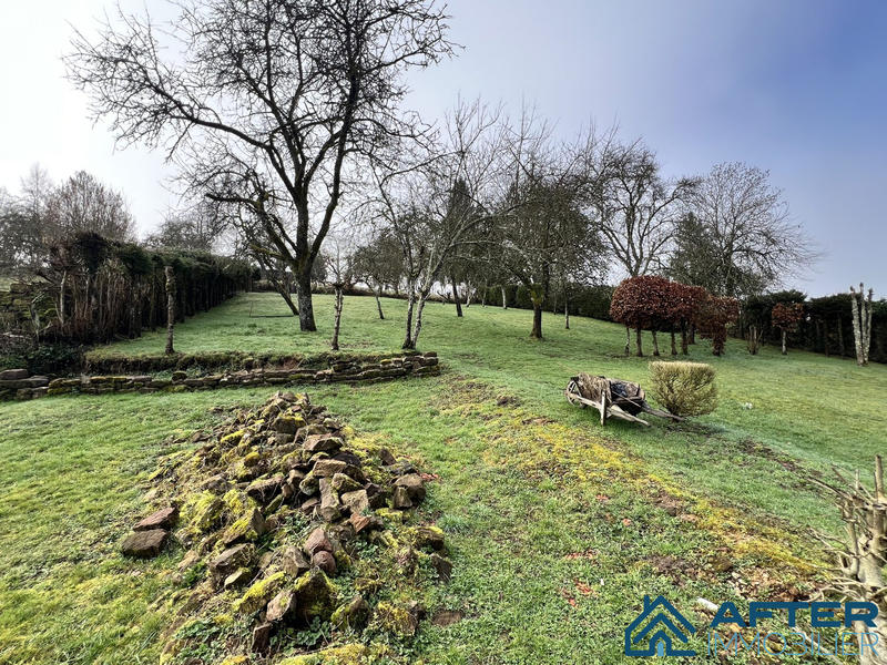 Maison - 201 m² - 7 pièces