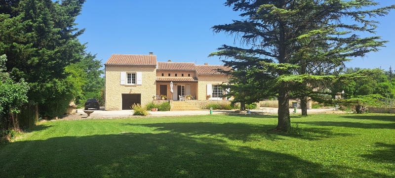 Maison - 141 m² - 6 pièces
