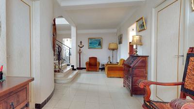 Maison - 177 m² - 6 pièces