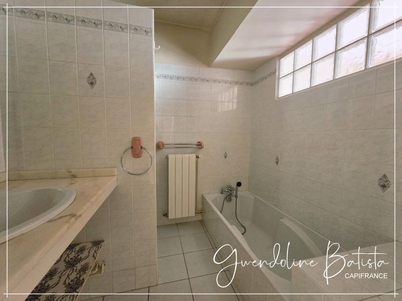 Maison de village - 110 m² - 4 pièces