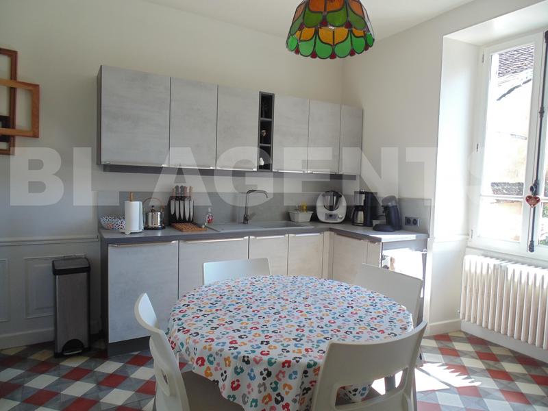 Propriété - 150 m² - 8 pièces