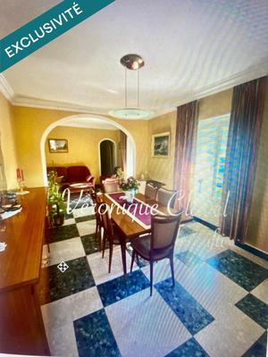 Appartement - 81 m² - 5 pièces