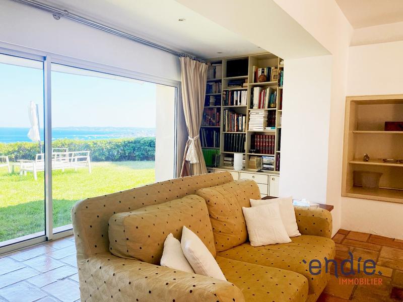 Maison - 300 m² - 6 pièces