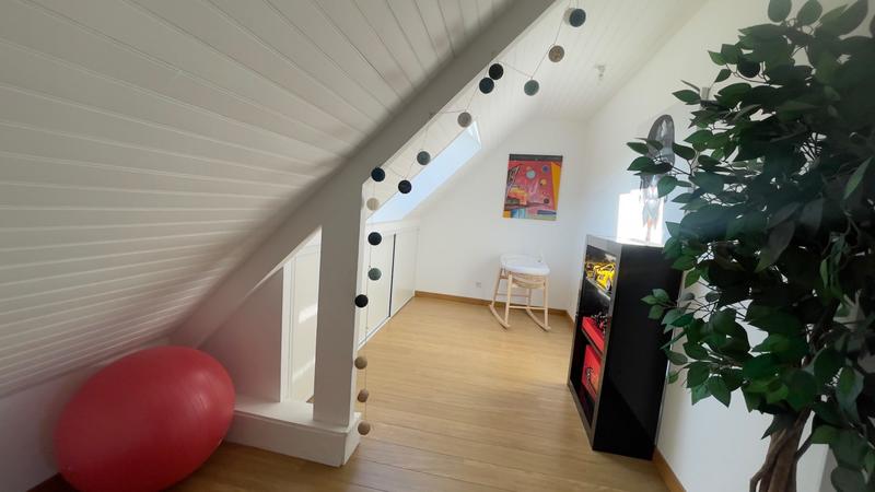 Maison traditionnelle - 160 m² - 6 pièces