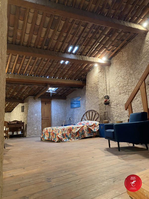 Maison - 191 m² - 7 pièces