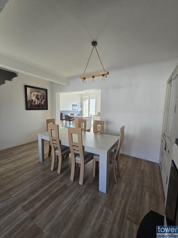 Maison - 101 m² - 5 pièces