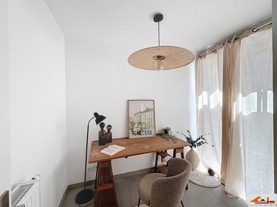 Maison - 97 m² - 5 pièces