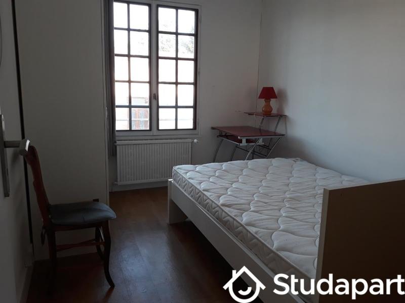 Chambre - 11 m² - 1 pièce