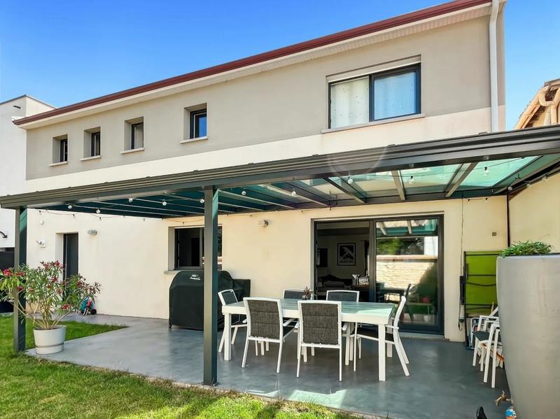 Maison - 120 m² - 5 pièces