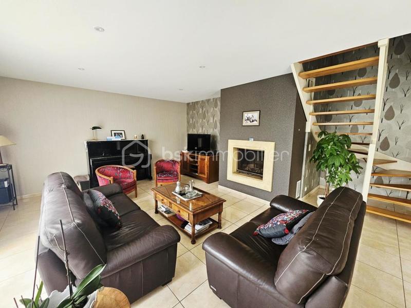 Maison - 163 m² - 6 pièces