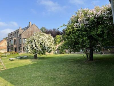 Maison traditionnelle - 388 m² - 15 pièces