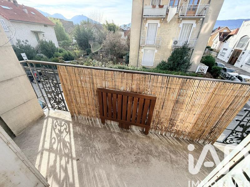 Appartement - 77 m² - 3 pièces