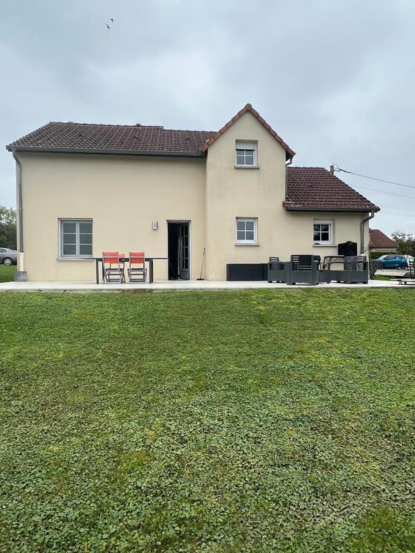 Maison - 110 m² - 4 pièces