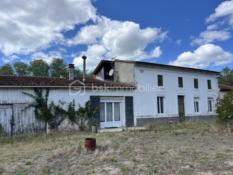 Maison ancienne - 215 m² - 6 pièces