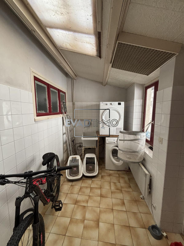 Maison - 98 m² - 5 pièces