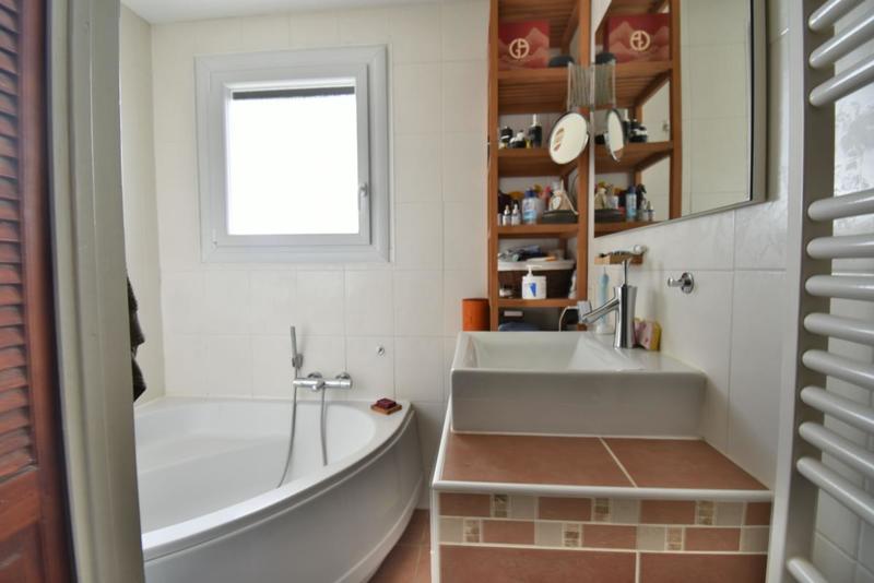 Villa - 203 m² - 7 pièces