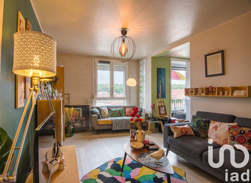 Appartement - 85 m² - 5 pièces