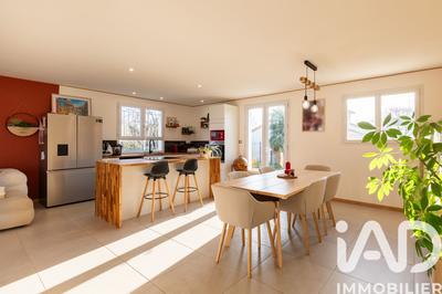 Maison - 106 m² - 4 pièces