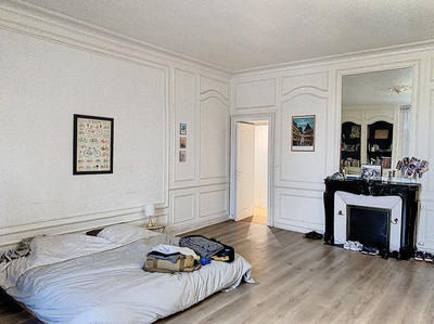 Appartement - 162 m² - 6 pièces